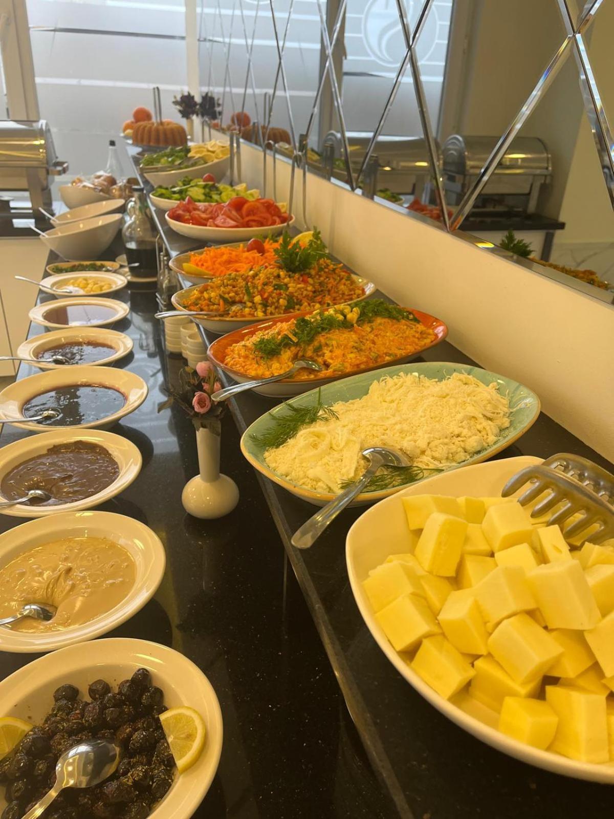 Simal Hotel รีเซ ภายนอก รูปภาพ